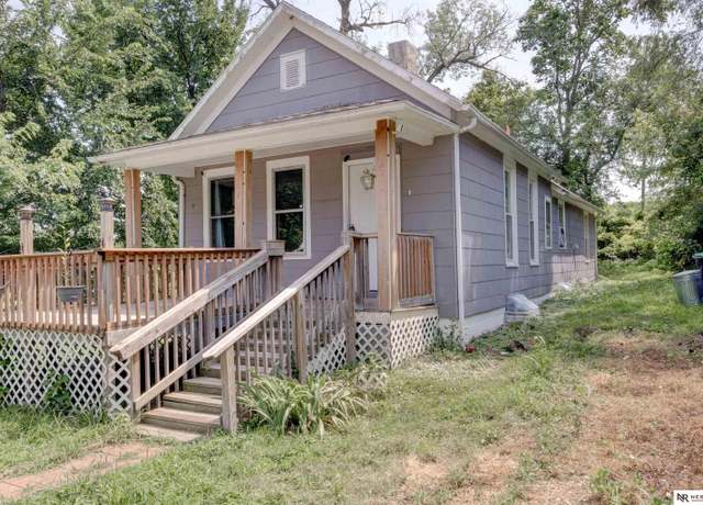 Property at 3919 Miami St, Omaha, NE 68111, 2 beds, 1 bath