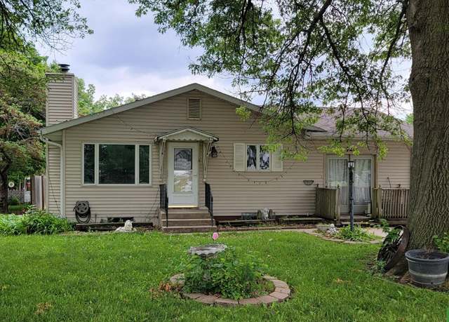Property at 420 N Ohio, York, NE 68467, 1 bed, 3 baths