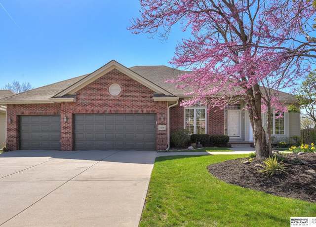 Property at 5210 S 165th St, Omaha, NE 68135, 5 beds, 3 baths