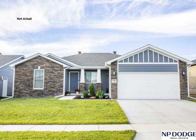 Property at 7720 N 50 St, Lincoln, NE 68514, 3 beds, 2.5 baths