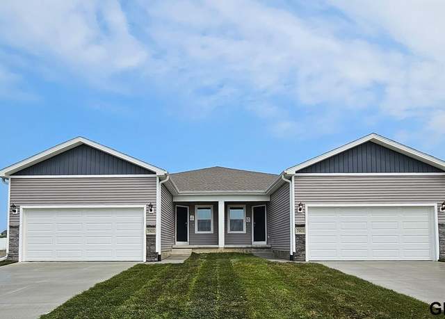 Property at 7801 N 170 St, Bennington, NE 68007, 4 beds, 3 baths