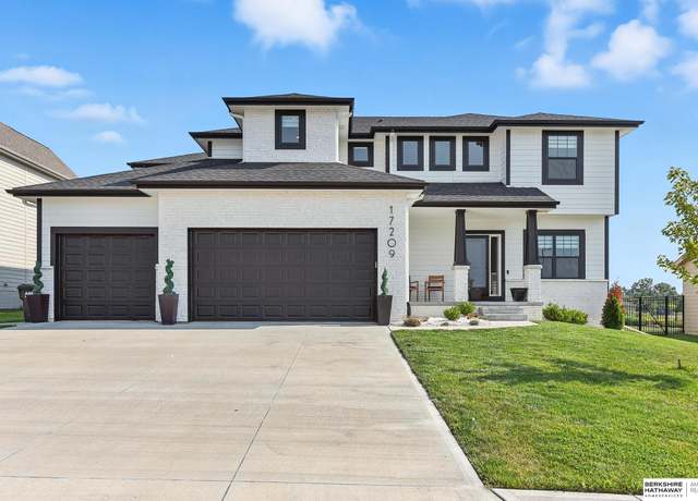Property at 17209 Sarah St, Bennington, NE 68007, 6 beds, 3.5 baths