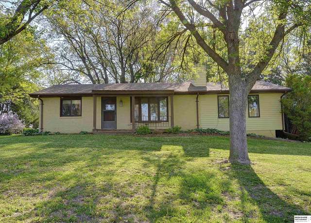 Property at 9319 2nd Ave, Plattsmouth, NE 68048, 2 beds, 1 bath
