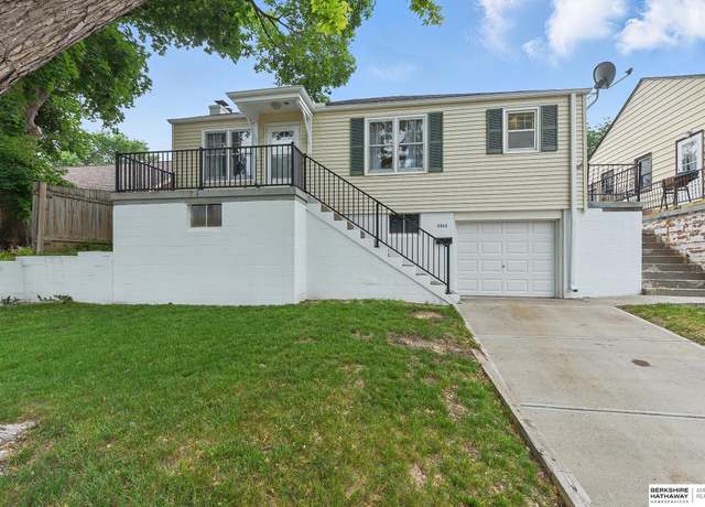 Property at 1511 S 60th St, Omaha, NE 68106, 2 beds, 2 baths