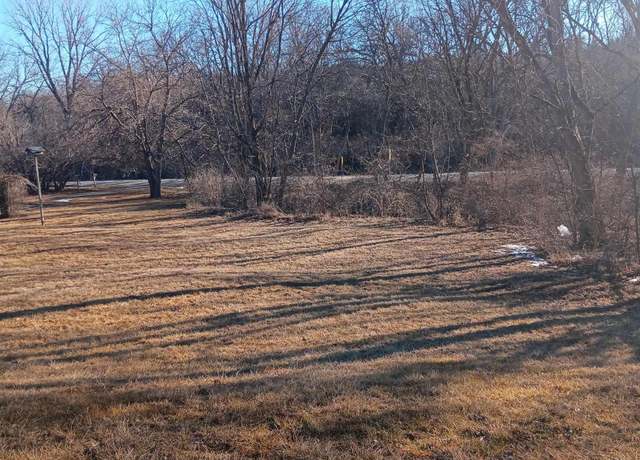 Property at 8207 Auburn Rd, Plattsmouth, NE 68048