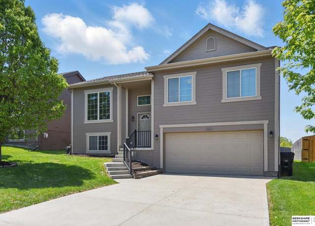 Property at 5318 S 196 St, Omaha, NE 68135, 3 beds, 2 baths