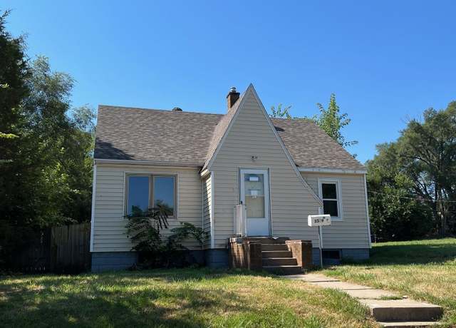 Property at 3309 Blondo St, Omaha, NE 68111, 3 beds, 1 bath