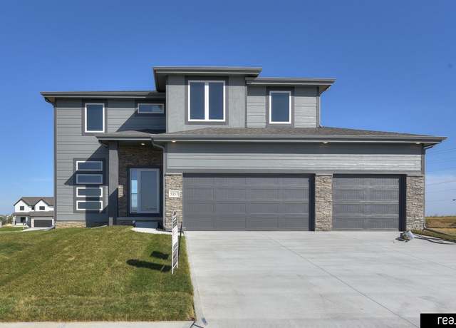 Property at 5357 N 191st St, Elkhorn, NE 68022, 4 beds, 2.5 baths