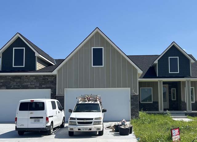 Property at 10935 Crescent Moon Pl, Lincoln, NE 68527, 5 beds, 3 baths