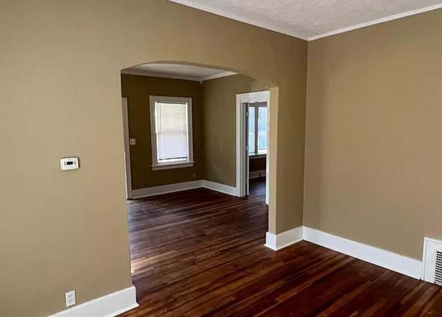Property at 3427 N 45th St, Omaha, NE 68104, 3 beds, 1 bath