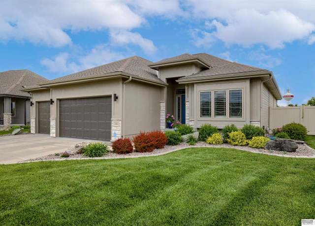 Property at 20463 Taylor St, Omaha, NE 68022, 4 beds, 3 baths