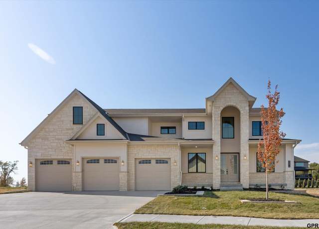 Property at 22216 Sanctuary Ridge Dr, Elkhorn, NE 68022, 6 beds, 4.5 baths