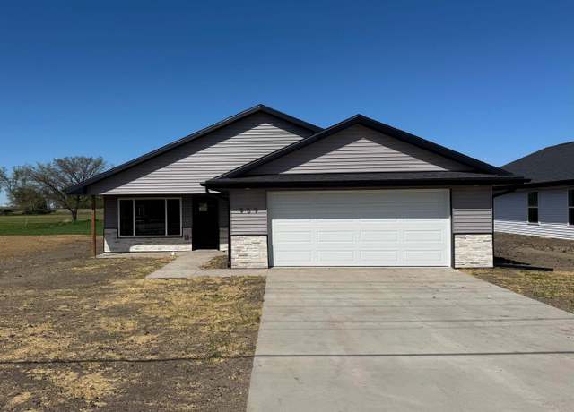 Property at 959 S Columbia Ave, Seward, NE 68434, 3 beds, 2 baths