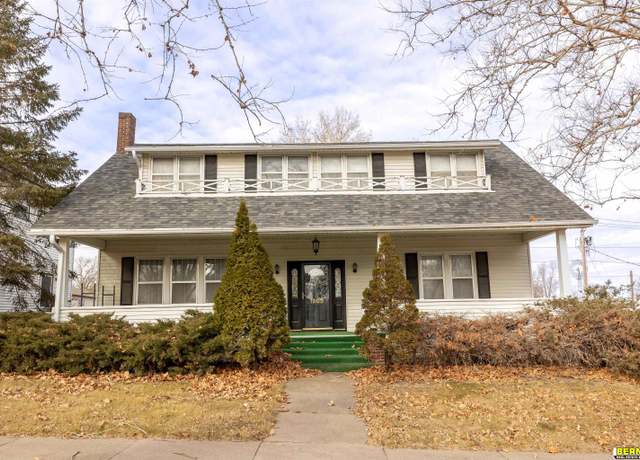 Property at 1502 1st Corso, Nebraska City, NE 68410, 3 beds, 2 baths