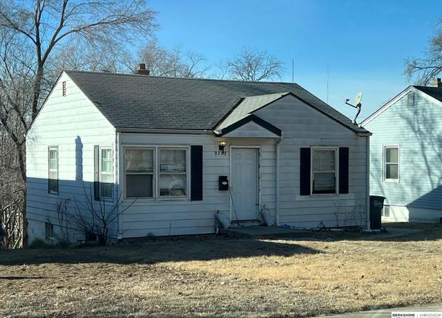 Property at 3752 N 54th St, Omaha, NE 68104, 2 beds, 1 bath
