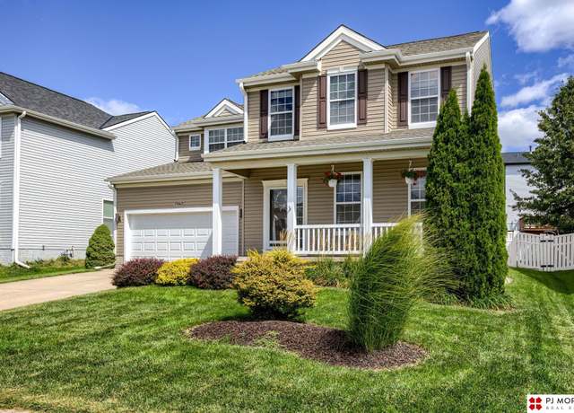 Property at 7943 N 152nd Ave, Bennington, NE 68007, 4 beds, 3.5 baths