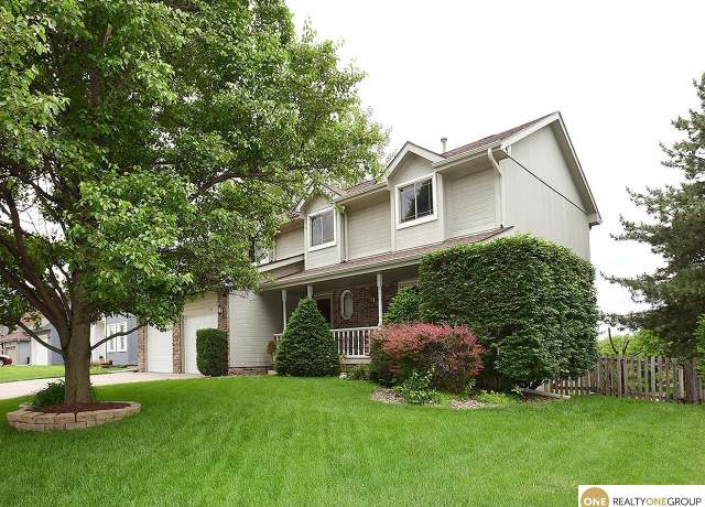 Property at 1406 N 161 St, Omaha, NE 68118, 4 beds, 3.5 baths