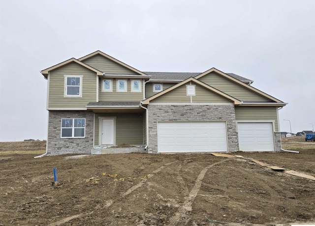 Property at 11057 N 173 St, Bennington, NE 68007, 5 beds, 2.5 baths