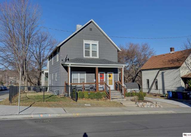 Property at 502 N 32nd St, Omaha, NE 68131, 2 beds, 2 baths