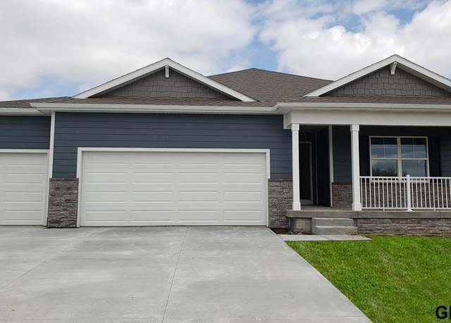 Property at 6406 Harvest Dr, Papillion, NE 68157, 4 beds, 3 baths