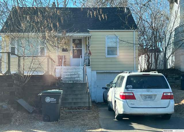 Property at 3902 N 52nd St, Omaha, NE 68104, 3 beds, 1 bath
