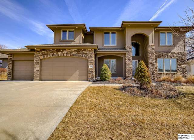 Property at 1331 S 210 St, Elkhorn, NE 68022, 5 beds, 4.5 baths