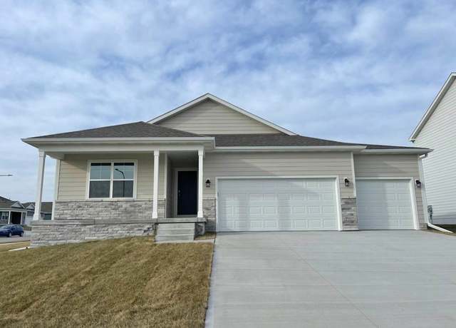 Property at 6402 Harvest Dr, Papillion, NE 68157, 3 beds, 2.5 baths