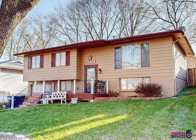 Property at 6710 S 142nd St, Omaha, NE 68137, 3 beds, 1.5 baths