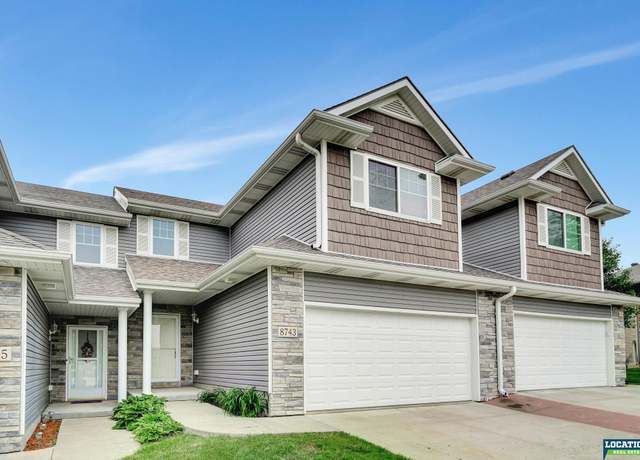 Property at 8743 Remi Dr, Lincoln, NE 68526, 3 beds, 2.5 baths