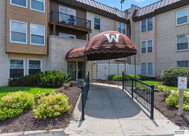 Property at 12727 W Dodge Rd Unit 124C, Omaha, NE 68154, 2 beds, 2 baths