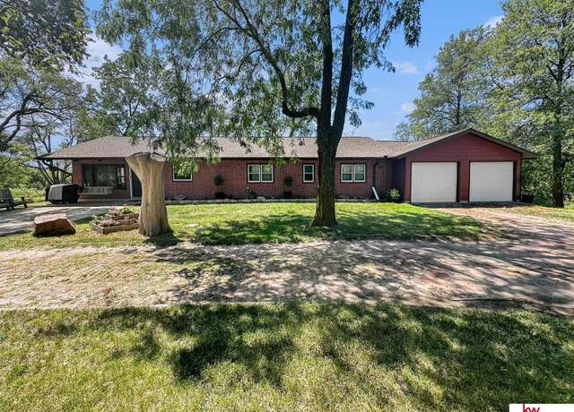 Property at 6201 S 148 St, Walton, NE 68461, 4 beds, 3 baths