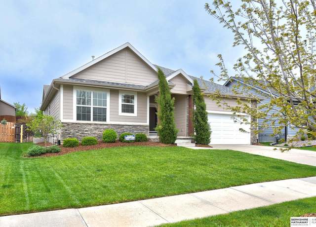 Property at 8214 N 173rd St, Bennington, NE 68007, 4 beds, 3 baths