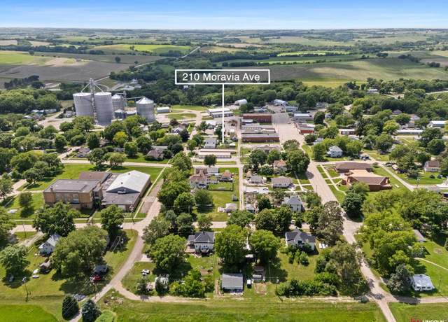 Property at 210 W Moravia Ave, Prague, NE 68050, 4 beds, 2 baths