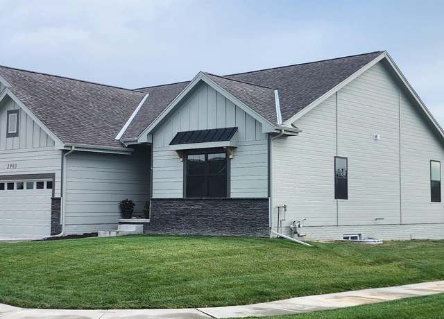 Property at 2903 N 166th St, Omaha, NE 68116, 3 beds, 2.5 baths