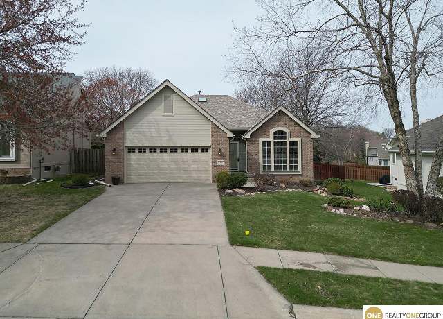 Property at 1308 S 172nd St, Omaha, NE 68130, 4 beds, 3 baths