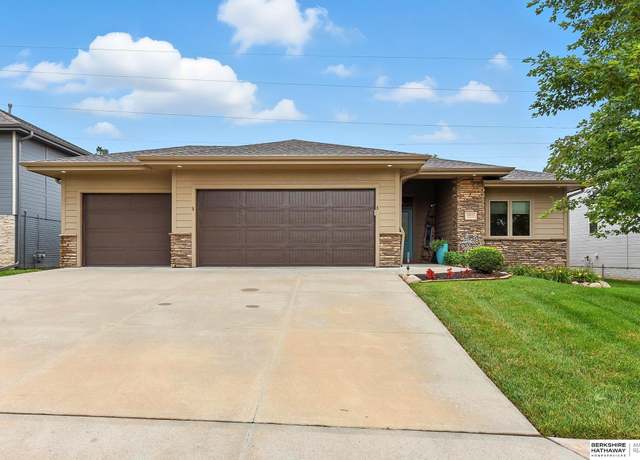 Property at 14455 Vane St, Bennington, NE 68007, 4 beds, 3 baths