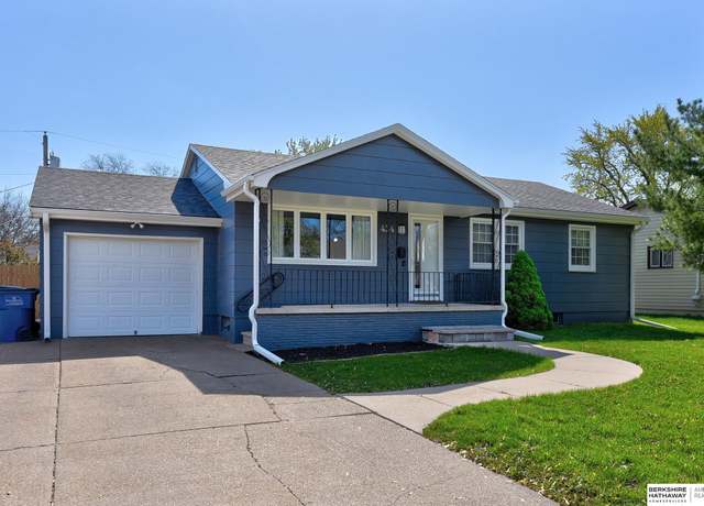 Property at 434 N Clarmar Ave, Fremont, NE 68025, 3 beds, 2 baths