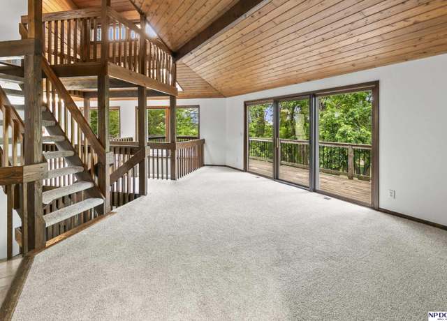 Property at 2729 N 129th Cir, Omaha, NE 68164, 3 beds, 2.5 baths