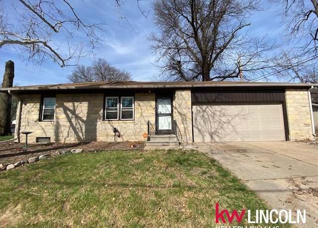 Property at 3001 N 66th St, Lincoln, NE 68507, 3 beds, 3 baths