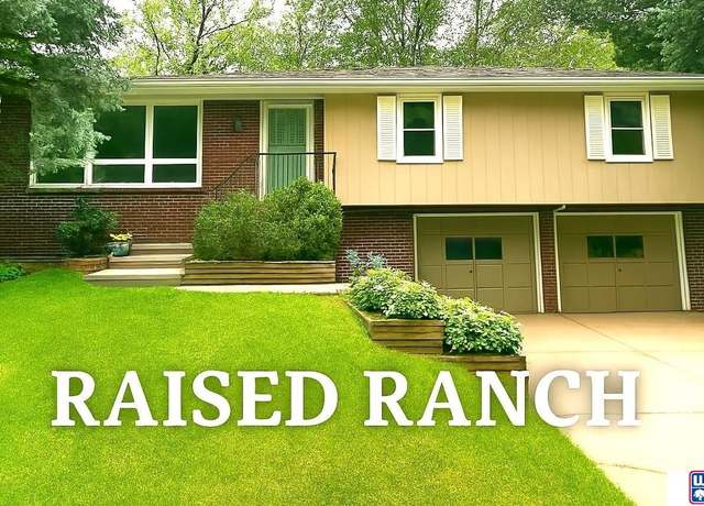 Property at 1901 Pinedale Ave, Lincoln, NE 68506, 3 beds, 3 baths
