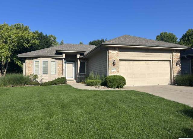 Property at 4606 N 135th Ave, Omaha, NE 68164, 2 beds, 2 baths
