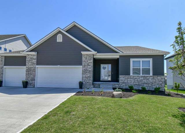 Property at 5017 N 209 St, Elkhorn, NE 68022, 4 beds, 3 baths