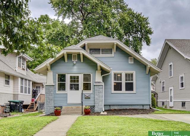 Property at 629 N 42nd St, Omaha, NE 68131, 3 beds, 1 bath