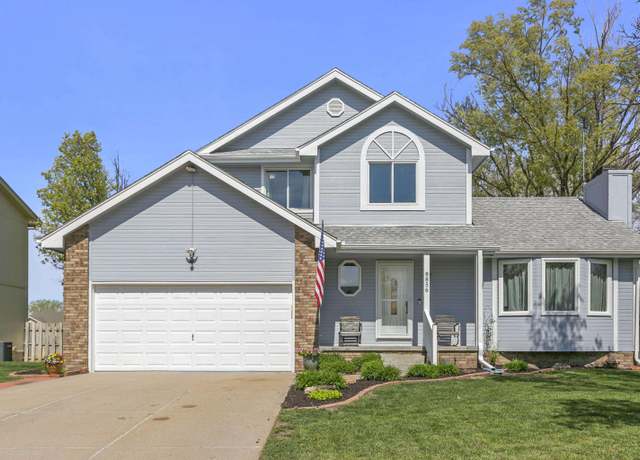 Property at 8856 N 82 Ave, Omaha, NE 68122, 3 beds, 2.5 baths