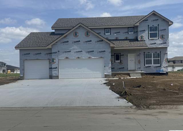 Property at 6313 N 209th St, Elkhorn, NE 68022, 4 beds, 2.5 baths