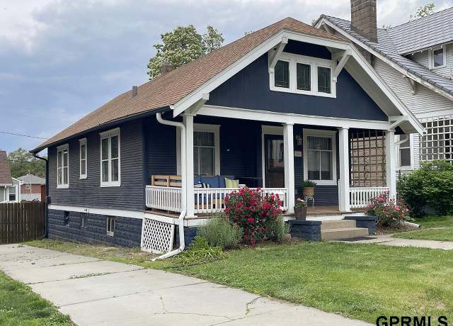 Property at 806 N 43rd St, Omaha, NE 68131, 3 beds, 1 bath