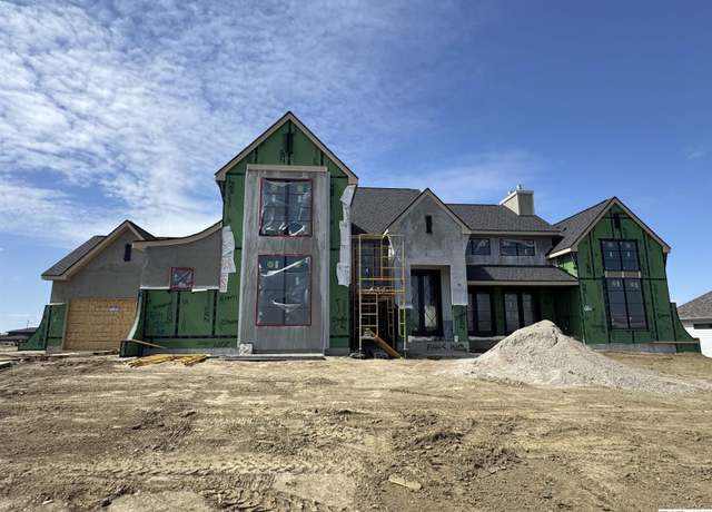 Property at 1544 S 150 Ave, Omaha, NE 68144, 4 beds, 4.5 baths