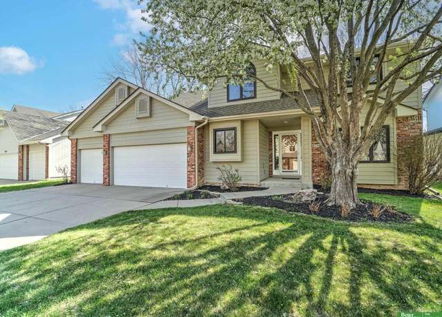Property at 215 S 163 St, Omaha, NE 68118, 4 beds, 2.5 baths