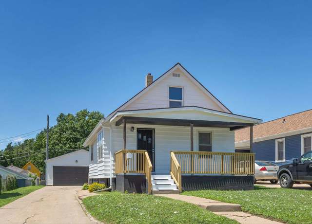 Property at 3560 S 40th St, Omaha, NE 68105, 4 beds, 1 bath