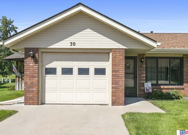 Property at 4359 Normal Blvd #30, Lincoln, NE 68506, 2 beds, 1 bath